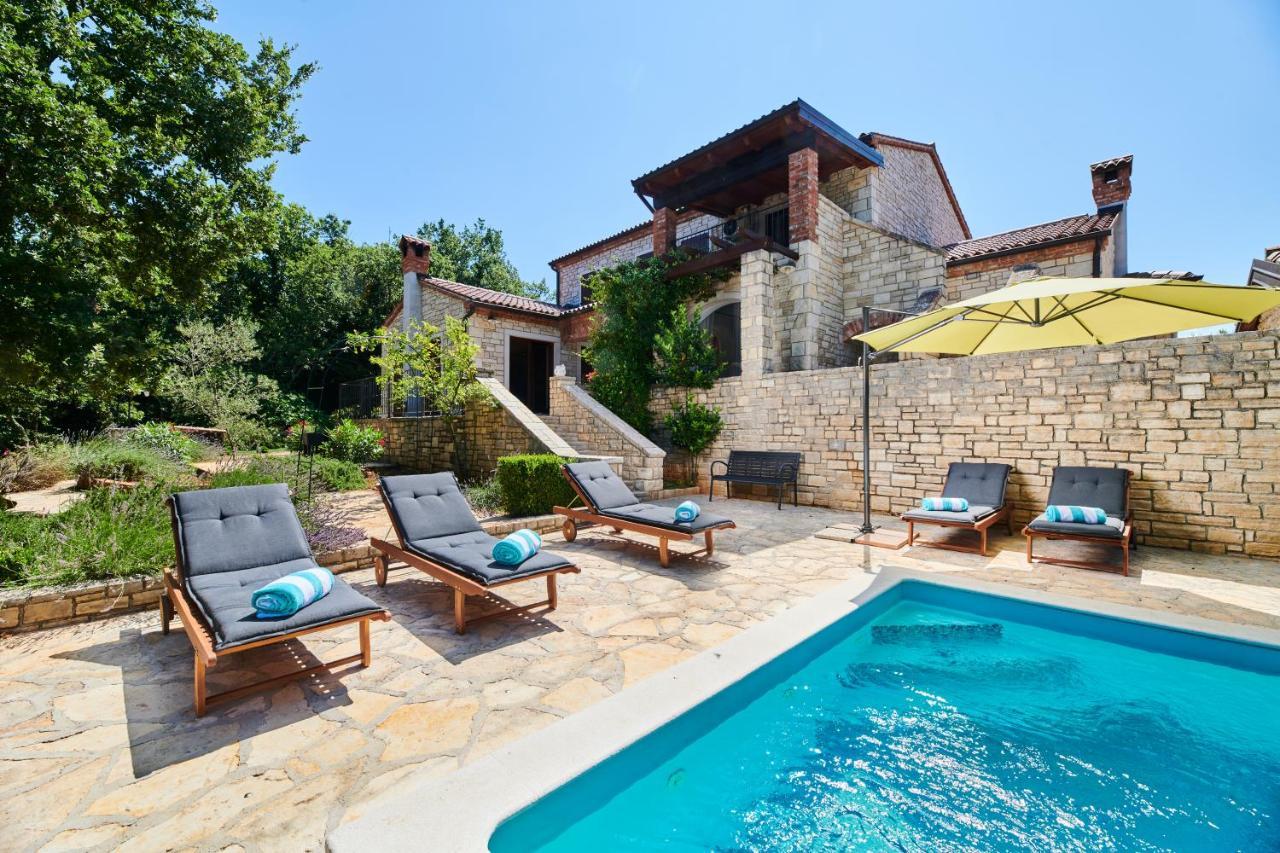 Villa Volpija Buje Luaran gambar
