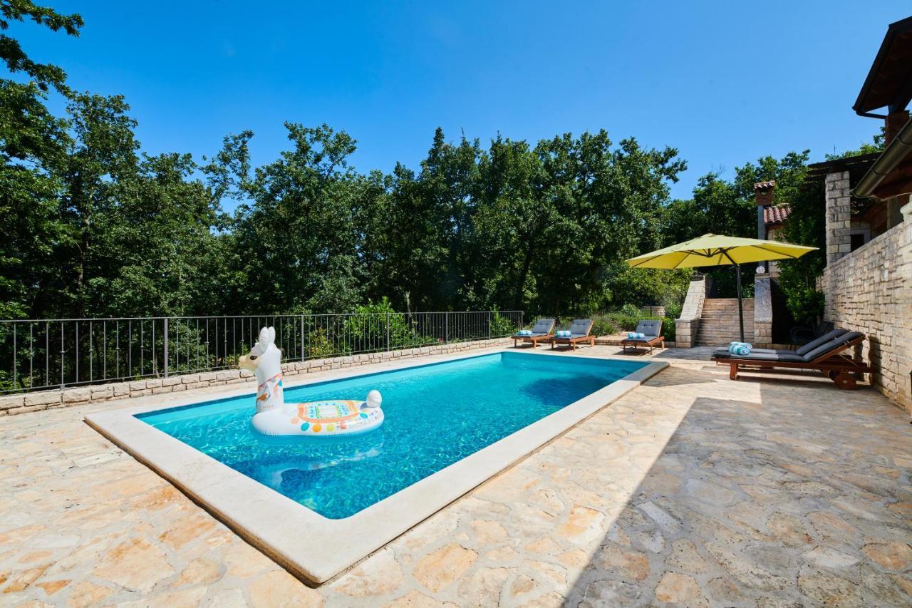 Villa Volpija Buje Luaran gambar