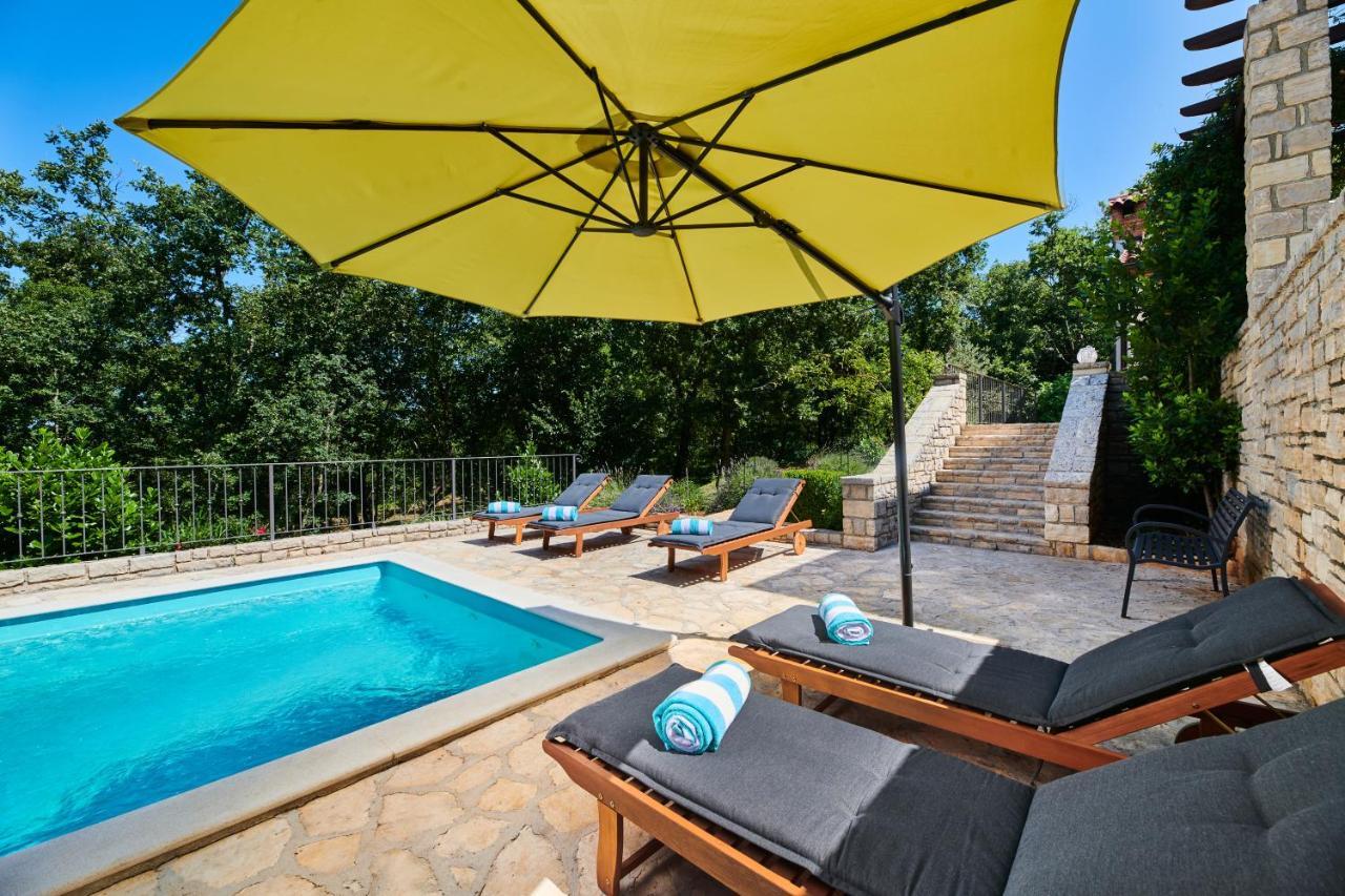 Villa Volpija Buje Luaran gambar